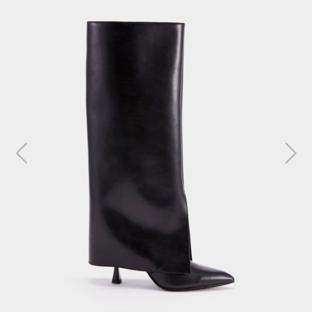 These boots are fashionable and fashion statement